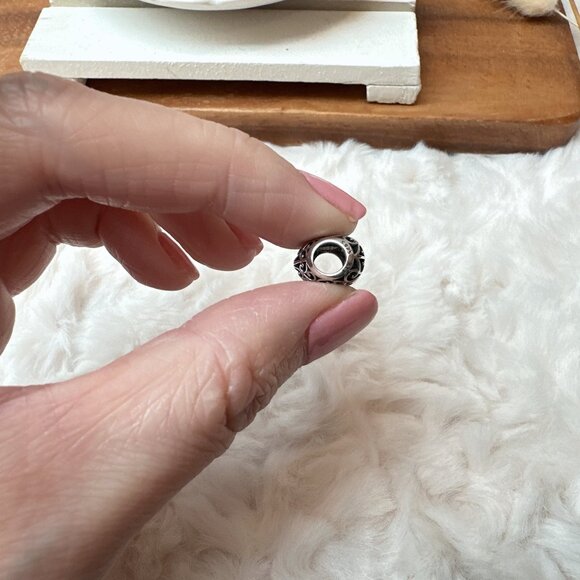 Pandora October Signature Heart Charm - Picture 4 of 5